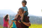 Kinder beim Wandern