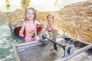 Spielspaß im Kinderbecken